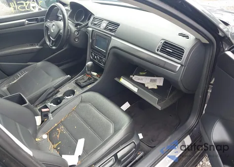 2017 Volkswagen Passat 1.8T R-Line from USA, damaged, VIN 1VWDT7A39HC025397